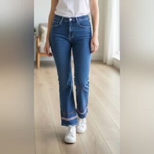 NEVADA Hippie Jeans with Embroidered Hem Size 24